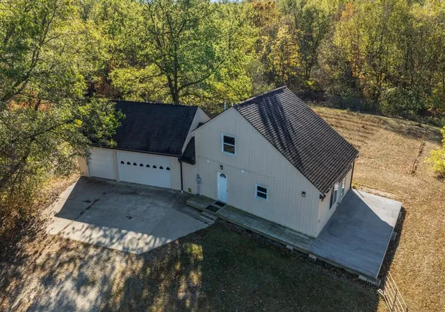 Homes for sale in Lyons, MI | 1067 Somers Rd, Lyons, MI 48851 | MLS# 70508192