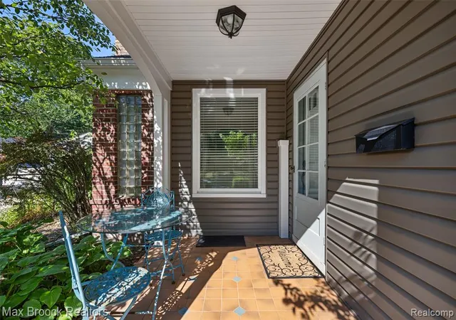 Photo 3 of Sale Pending at 3695 Wakefield Rd, Berkley, MI 48072 | MLS# 61018604 | Listing updated on 2026-08-23