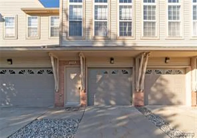 Homes for sale in Shelby Township, MI | 5143 Parsley Dr, Shelby Township, MI 48316 | MLS# 61009375