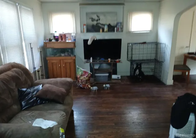 4th image of 17435 Waltham St, Detroit, MI 48205 | MLS# 60998259