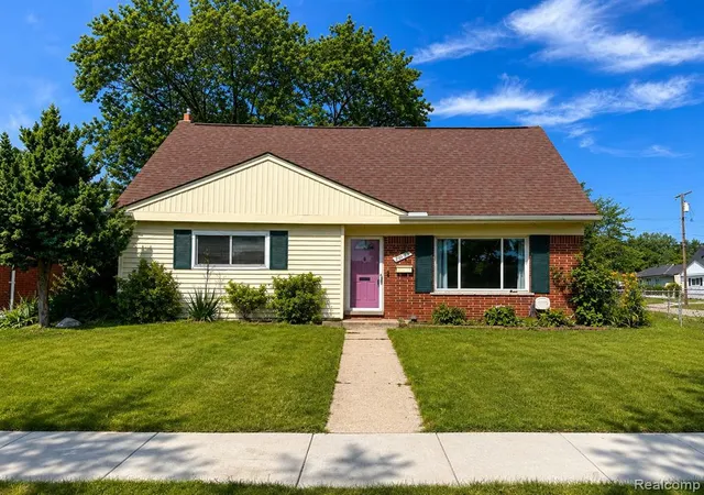 1st image of 29143 Dover Ave, Warren, MI 48088 | MLS# 61008696
