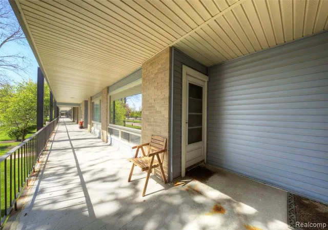 Homes for sale in Livonia, MI | 15075 Hubbard St #12, Livonia, MI 48154 | MLS# 60989917
