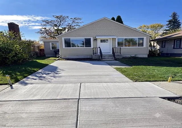 Homes for sale in Lincoln Park, MI | 557 White Ave, Lincoln Park, MI 48146 | MLS# 61007896
