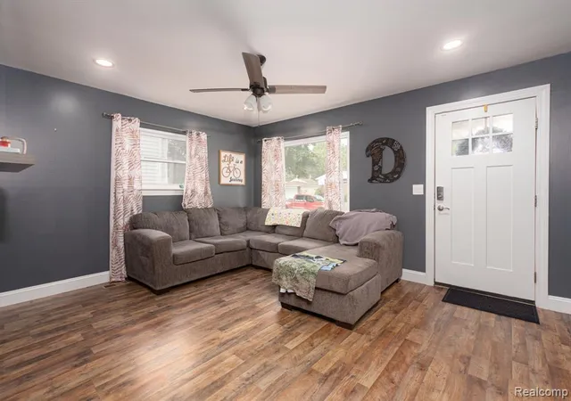 Photo 4 of Sale Pending at 9663 Blaty St, Taylor, MI 48180 3562 | MLS# 61024074 | Listing updated on 2026-09-13