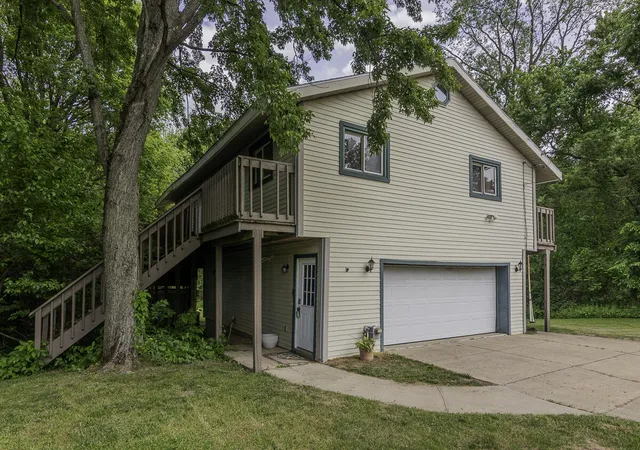 Homes for sale in Augusta, MI | 304 N Augusta Dr, Augusta, MI 49012 | MLS# 70536299