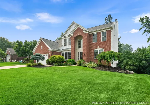 Photo 3 of Sale Pending at 4500 Toulouse Dr, Grand Rapids, MI 49546 | MLS# 70546578 | Listing updated on 2026-07-24