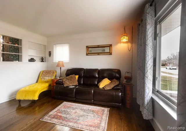 3rd image of 24636 Almond Ave, Eastpointe, MI 48021 | MLS# 60994977