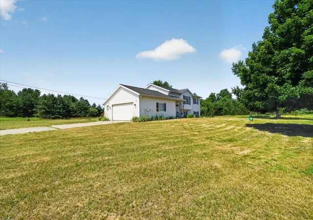 Homes for sale in Cedar Springs, MI | 14777 Wabasis Ave, Cedar Springs, MI 49319 | MLS# 70544526