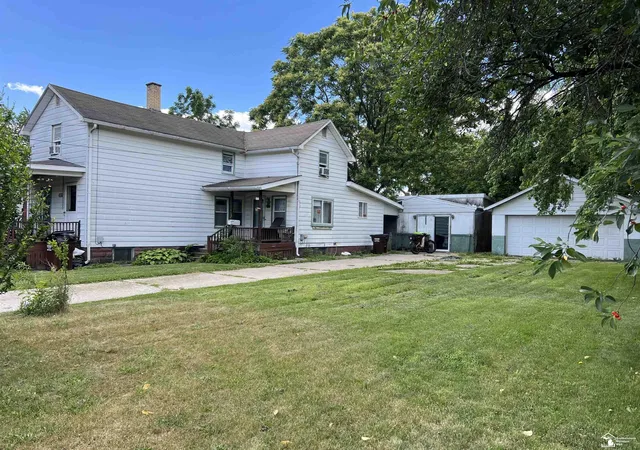 Homes for sale in Monroe, MI | 820 Adams St, Monroe, MI 48161 | MLS# 50211418