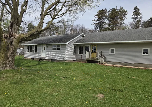 Homes for sale in Lawton, MI | 62941 M 40, Lawton, MI 49065 | MLS# 70528068