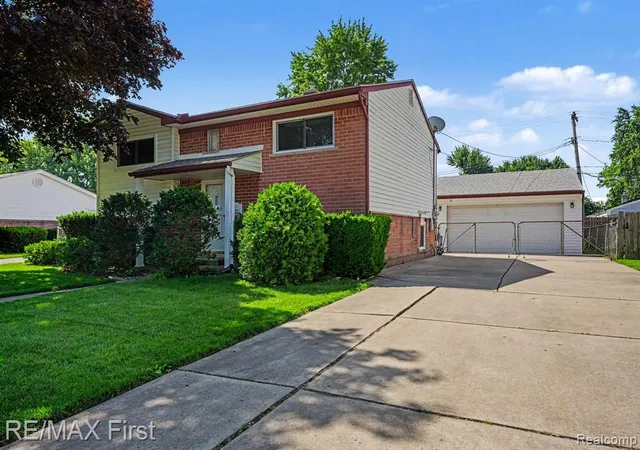 Homes for sale in Roseville, MI | 15628 Canberra St, Roseville, MI 48066 | MLS# 61006754