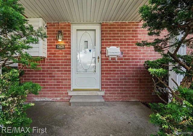Homes for sale in Roseville, MI | 15628 Canberra St, Roseville, MI 48066 | MLS# 61006754