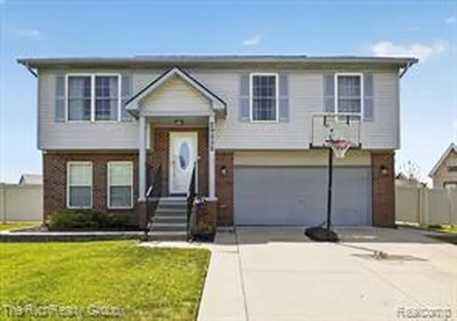 Homes for sale in Trenton, MI | 29252 Hunter, Trenton, MI 48183 | MLS# 61009561