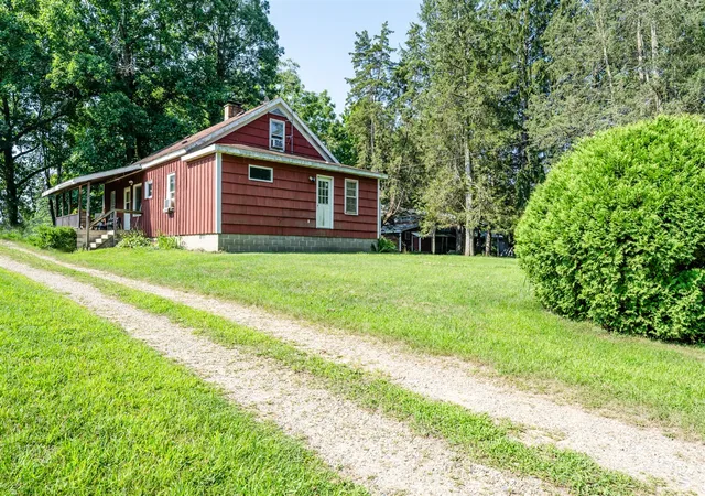 2nd image of 7462 W Martin Rd, Three Oaks, MI 49128 | MLS# 70486562