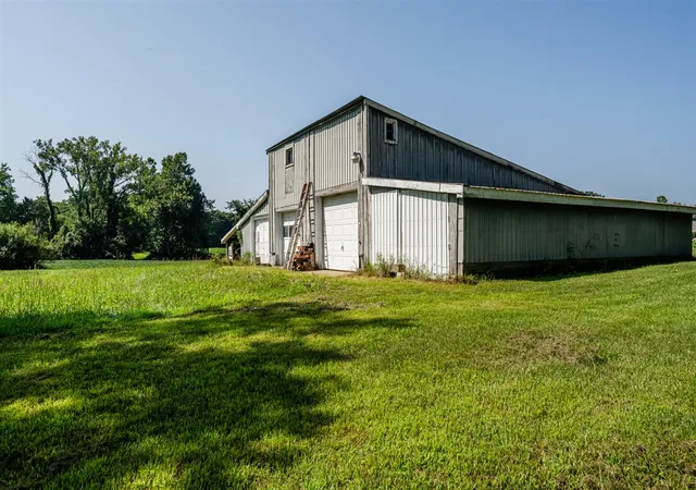 5th image of 7462 W Martin Rd, Three Oaks, MI 49128 | MLS# 70486562