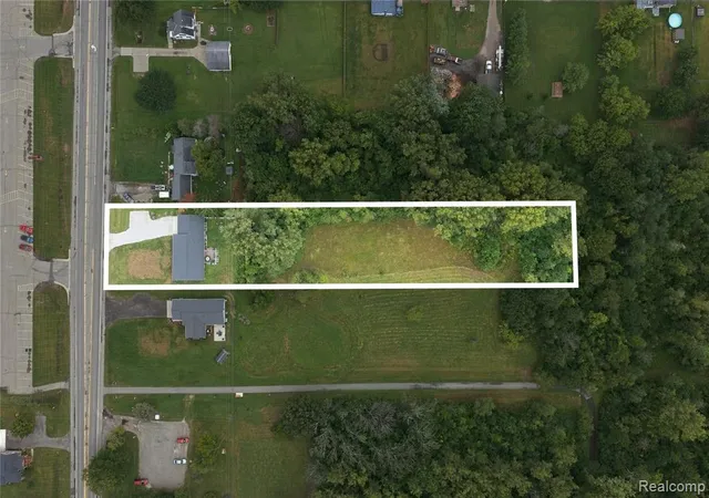 Photo 3 of Sale Pending at 3956 Keewahdin Rd, Fort Gratiot, MI 48059 3312 | MLS# 61024587 | Listing updated on 2026-09-11