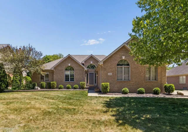 Homes for sale in Shelby Township, MI | 52688 Clinton Oak Ln, Shelby Township, MI 48316 | MLS# 50210269