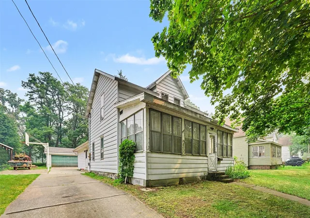Photo 1 of Sale Pending at 236 Cora St, Allegan, MI 49010 | MLS# 70546910 | Listing updated on 2026-08-28