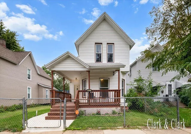 Photo 1 of Sale Pending at 1032 Jennette Ave, Grand Rapids, MI 49504 | MLS# 70491859 | Listing updated on 2025-10-09