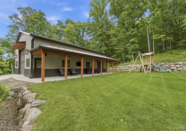 Homes for sale in Milford, MI | 3175 Kensington Rd, Milford, MI 48380 | MLS# 61002353