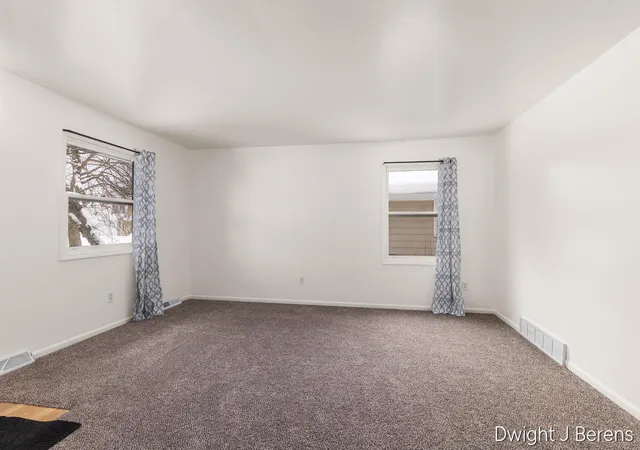 4th image of 4321-4323 Dawes Ct, Grand Rapids, MI 49508 | MLS# 70514349