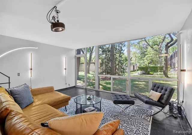 Photo 3 of Condo for sale at 1363 Nicolet Pl, Detroit, MI 48207 | MLS# 61025603 | Listing updated on 2026-09-11