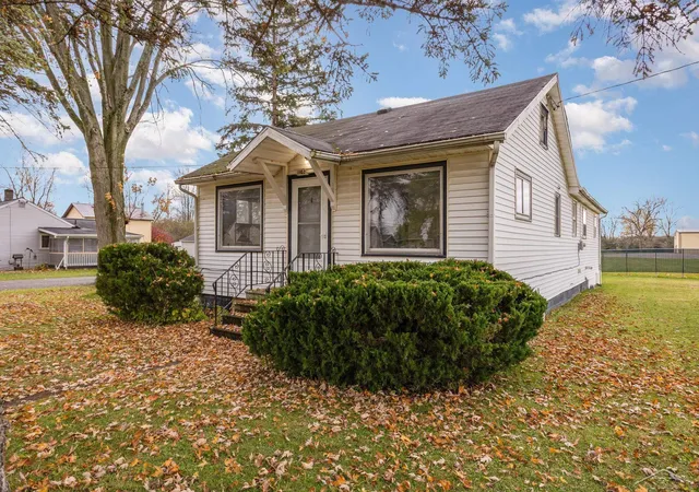 Homes for sale in Saginaw, MI | 1902 Cheney Rd, Saginaw, MI 48601 | MLS# 50193898