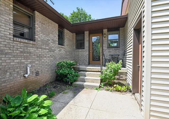 Homes for sale in East Lansing, MI | 16658 Eunice St, East Lansing, MI 48823 | MLS# 70542844