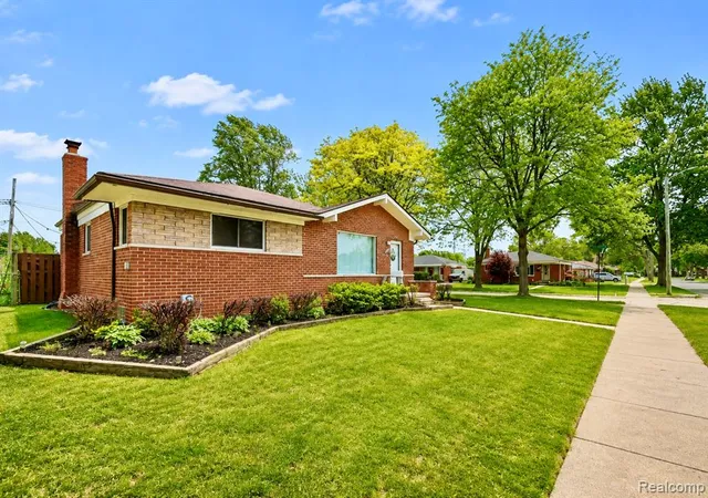 Photo 2 of Single family home for sale at 28326 Alden St, Madison Heights, MI 48071 | MLS# 61023152 | Listing updated on 2026-09-05