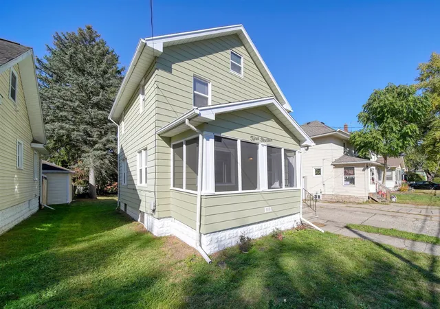 Homes for sale in Jackson, MI | 314 Orange St, Jackson, MI 49202 | MLS# 70528706