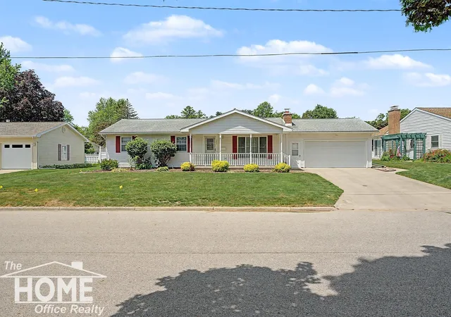 Homes for sale in Owosso, MI | 983 Krust Dr, Owosso, MI 48867 | MLS# 50211293