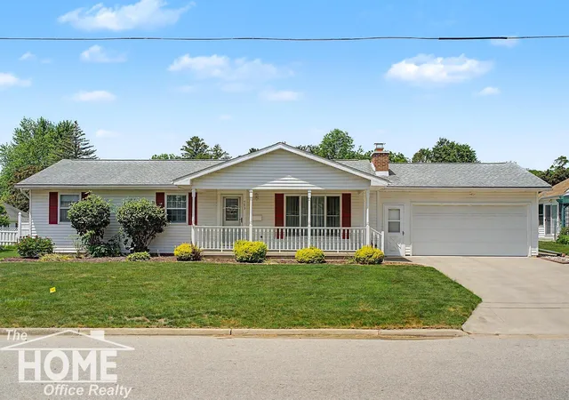 Homes for sale in Owosso, MI | 983 Krust Dr, Owosso, MI 48867 | MLS# 50211293