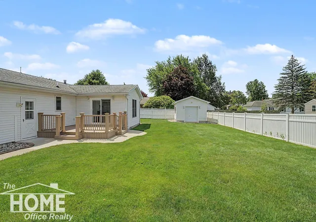 Homes for sale in Owosso, MI | 983 Krust Dr, Owosso, MI 48867 | MLS# 50211293