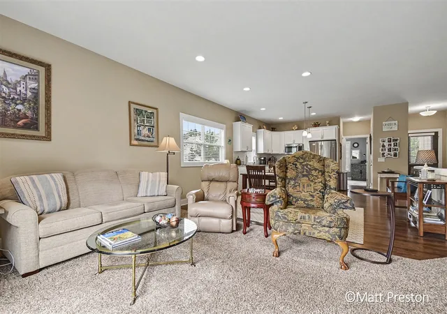 Listing Photo 5 - Condo for sale in building located at 690 Braeside Dr, Byron Center, MI 49315-8075