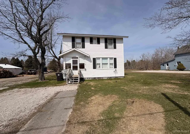 Photo 3 of Single family home for sale at 13756 Wells 212 St, Nahma, MI 49864 | MLS# 50214002 | Listing updated on 2026-08-10