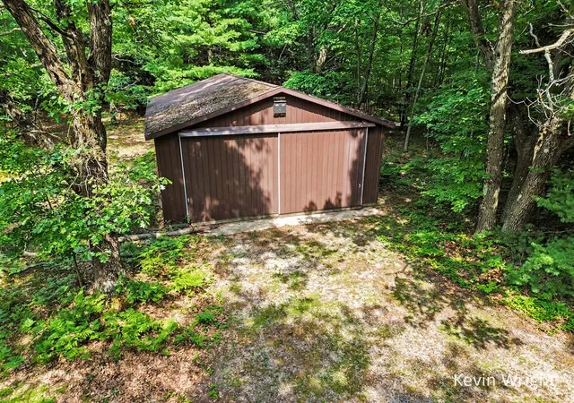 3rd image of 4415 E Arthur Rd, Hesperia, MI 49421 | MLS# 70552825