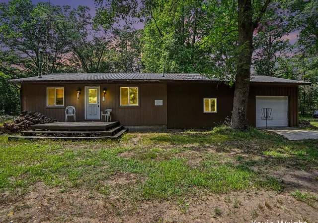 4th image of 4415 E Arthur Rd, Hesperia, MI 49421 | MLS# 70552825