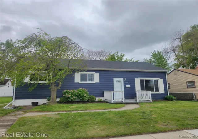 Photo 1 of Single family home for sale at 1574 E Woodruff Ave, Hazel Park, MI 48030 3314 | MLS# 60995197 | Listing updated on 2026-08-30