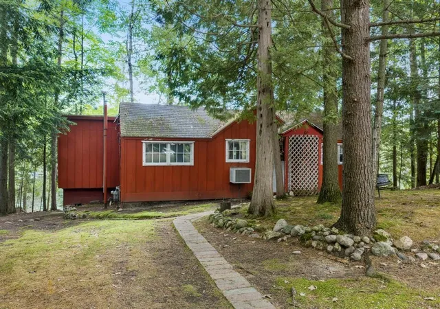 4th image of 4323 Balsam Cir, Traverse City, MI 49696 | MLS# 80070268