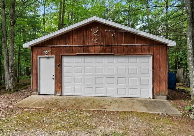 5th image of 4323 Balsam Cir, Traverse City, MI 49696 | MLS# 80070268