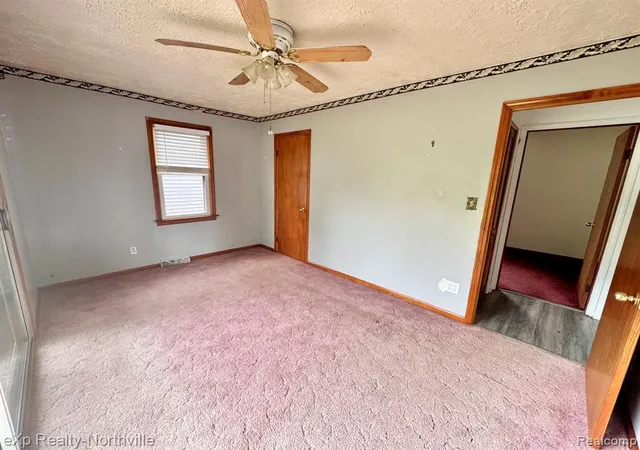 Photo 4 of Sale Pending at 39089 Wade Rd, Romulus, MI 48174 1037 | MLS# 61025833 | Listing updated on 2026-09-09
