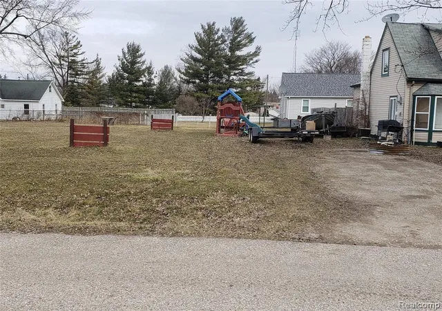 Photo 2 of Land for sale at 00 Durant Hts, Flint, MI 48507 | MLS# 60383375 | Listing updated on 2025-06-30
