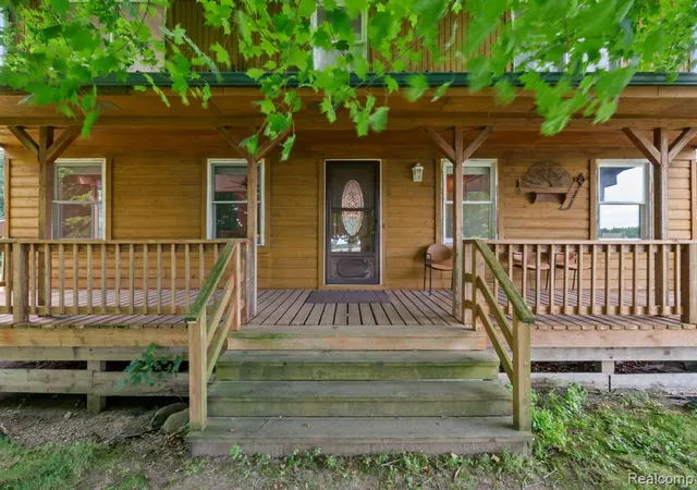 Photo 2 of Single family home for sale at 76565 Mcfadden Rd, Armada, MI 48005 2206 | MLS# 61025393 | Listing updated on 2026-08-29