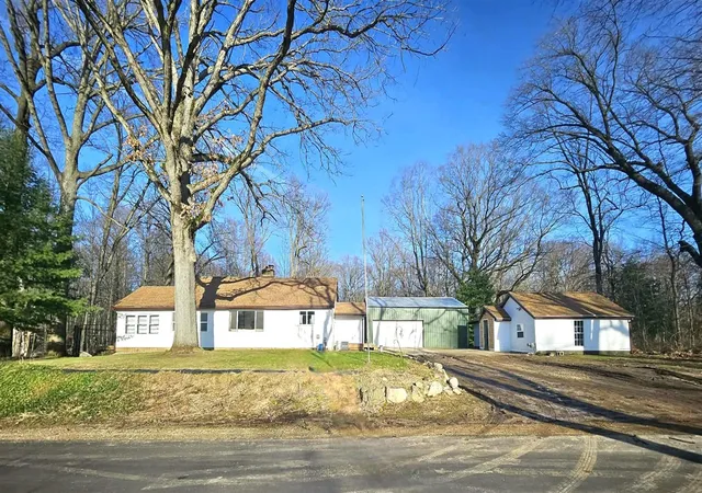 1st image of 8724 N 14th St, Kalamazoo, MI 49009 | MLS# 70520465
