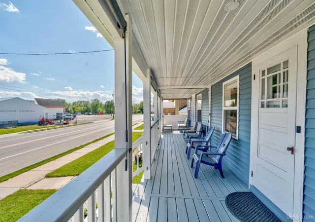 Homes for sale in Manistique, MI | 124 E Elk St, Manistique, MI 49854 | MLS# 50211467