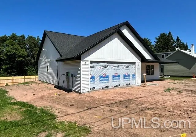 2nd image of 16166 Sixth St, Atlantic Mine, MI 49905 | MLS# 50219336