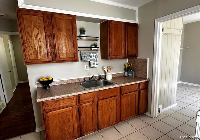 2nd image of 1233 Allen St, Burton, MI 48529 | MLS# 61022505