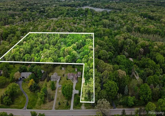 Homes for sale in Davisburg, MI | 00000 Davisburg Rd, Davisburg, MI 48350 | MLS# 61005551