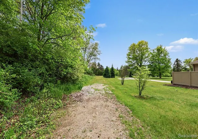 Homes for sale in Davisburg, MI | 00000 Davisburg Rd, Davisburg, MI 48350 | MLS# 61005551