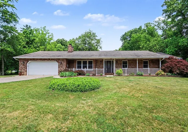 Single family home for sale at 2828 W F Ave, Kalamazoo, MI 49009 | MLS# 70527299 | Listing updated on 2026-07-31